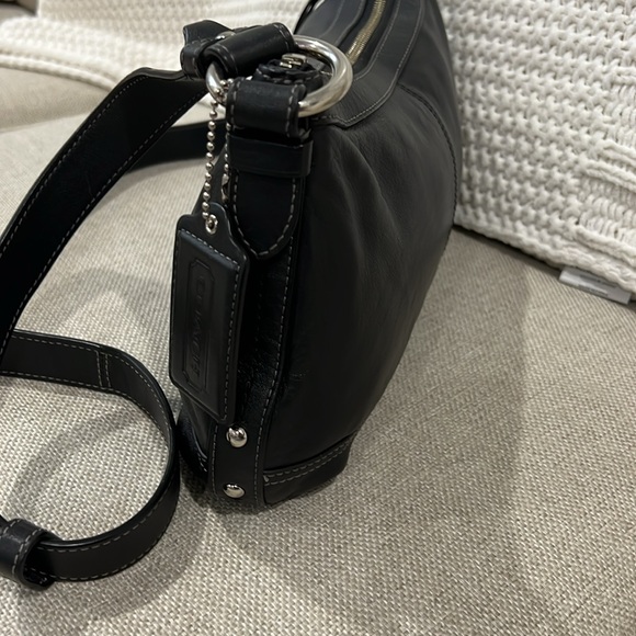 Coach Park Leather Duffle Bag F19729 Black Convertible handles - Picture 7 of 11